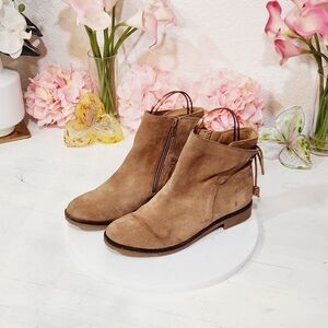 LUCKY Brand Tan Suede Genuine Leather Size 7.5 Lace Tie Back